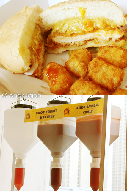 curry burger omo chicken