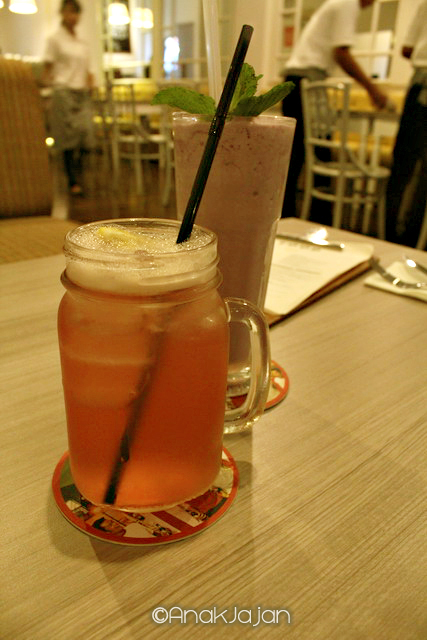 twig cafe pantai indah kapuk