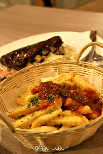 pantai indah kapuk twig