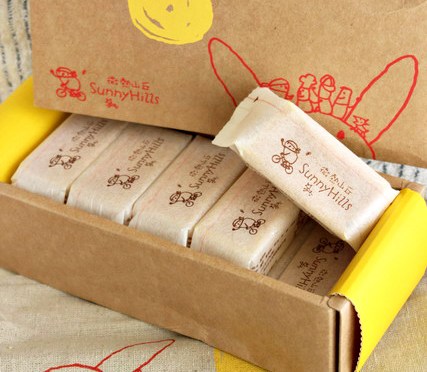 Pineapple Cakes from SunnyHills