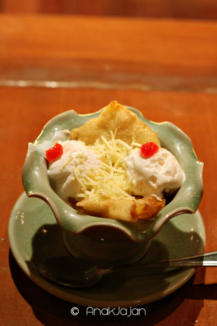 Aisa Krim Mamuang Kao Tord IDR 75k