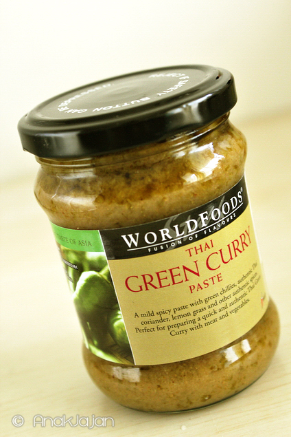WORLDFOODS Thai Green Curry Paste