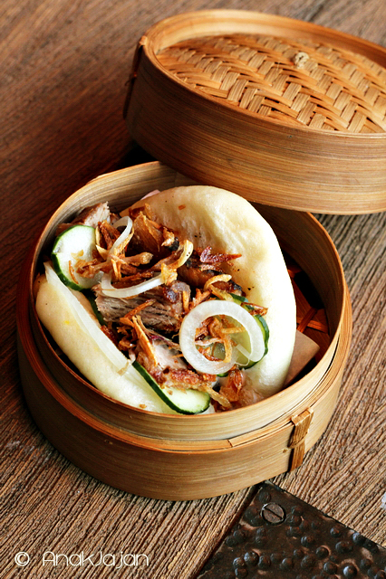 Crispy Duck Soft Warm Bun IDR 50k/2pcs