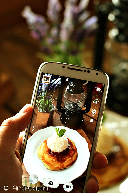 Leal’s Pineapple Upside Down Pancake IDR 39K