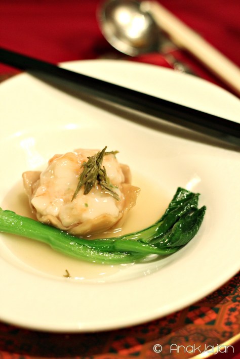 Steamed Bai Ling Mushroom and Seafood with Rain Flower Tea Sauce IDR 78k ++