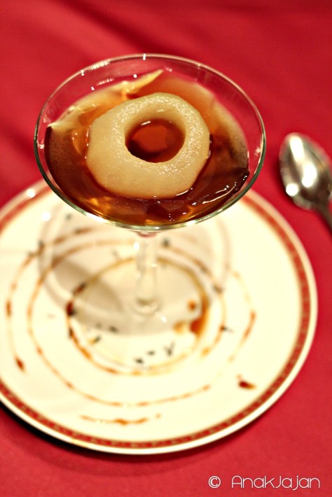 Chilled Red Tea Jelly with Chinese Pear and Pipa IDR 58k ++