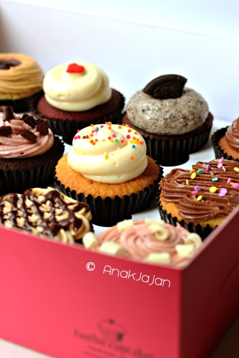 twelve cupcakes