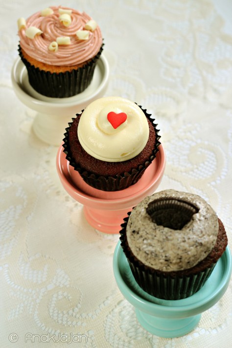 Strawberry Vanilla, Red Velvet, Cookies and Cream