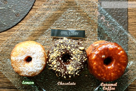 CRO-NUTS, Lemon Vanilla, Vanilla Chocolate Crunch, Coffee Caramel Glaze IDR 18k/pcs