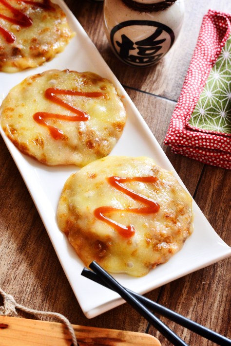 Kanape Pizza IDR 25k