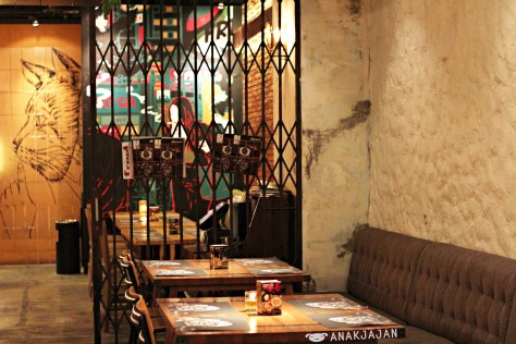 Howdy Hello Hola Hey Ho!