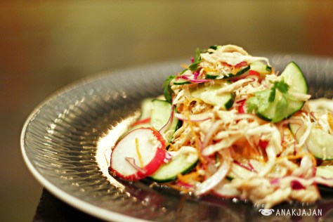 Saigon Chicken Slaw IDR 40k