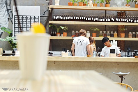 Three Buns Burger and Heads