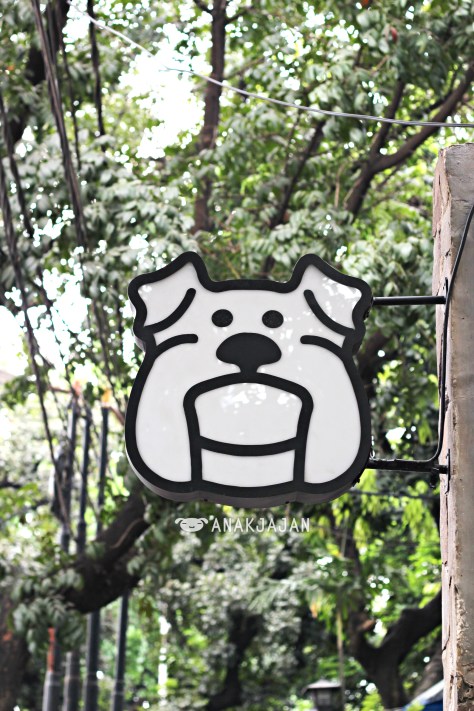 Three Buns Burger and Heads