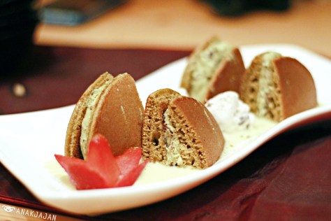 Green Tea Ogura Dorayaki IDR 60k