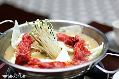 Momo Beef Hotpot IDR 135k (Spicy)