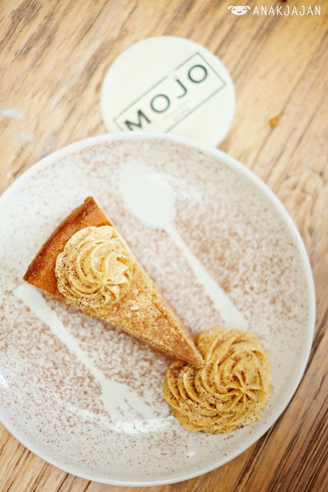 Peanut Butter Cheese Cake IDR 69k