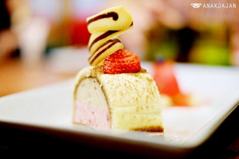 Banana and Strawberry Tiramisu IDR IDR 68k