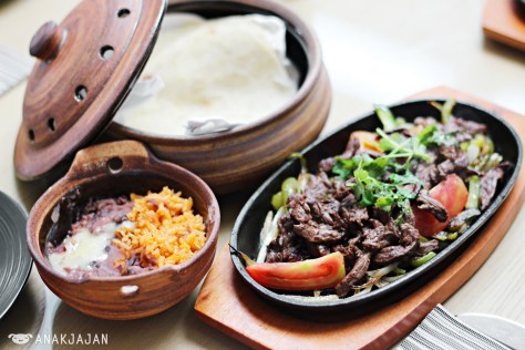 Hanger Steak Iron Skillet Fajitas