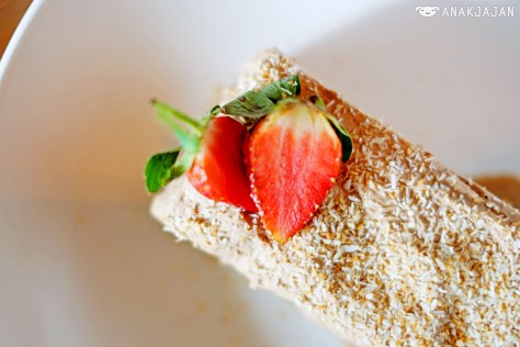 Pastel de Fres Leches IDR 35k