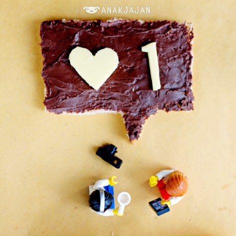 Mr and Mrs Lego Jajan