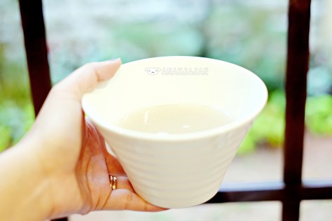 Sikhe (rice drink), complimentary