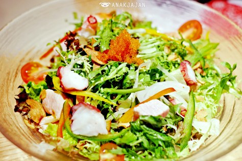 Kaisen Salad IDR 110k