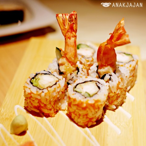 Ebi Tempura Roll IDR 60k