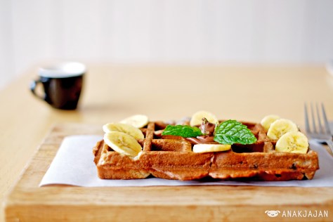 Waffle Oreo IDR 15k + Nutella IDR 10k + Banana IDR 5k