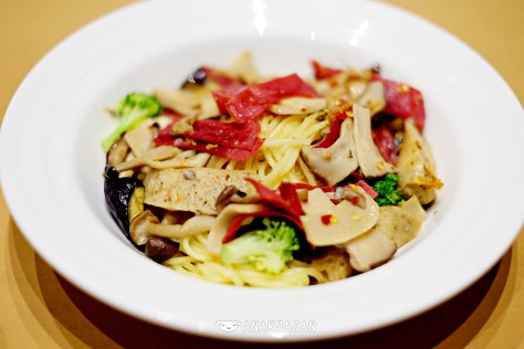 Yokubari Aglio Olio IDR 72k