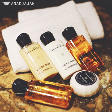 Oscar de la Renta Bath Amenities