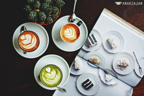 Magazine + Coffee + Plant = cheat formula