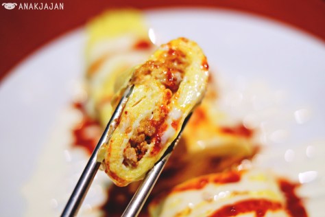 Chilli Chicken Egg Roll IDR 42k (Regular) / IDR 25k (Half)