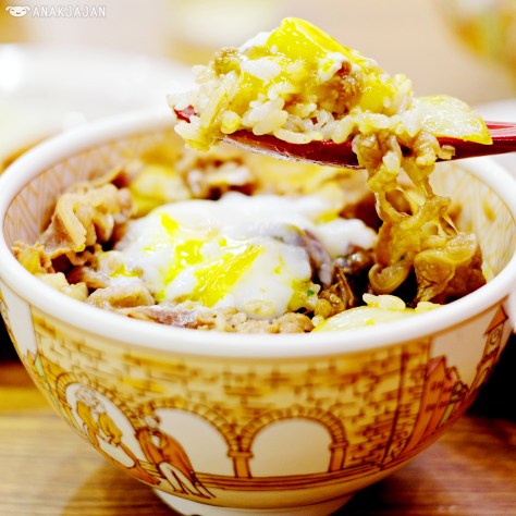 Half Boiled Egg Beef Bowl IDR 30.9k (Regular)