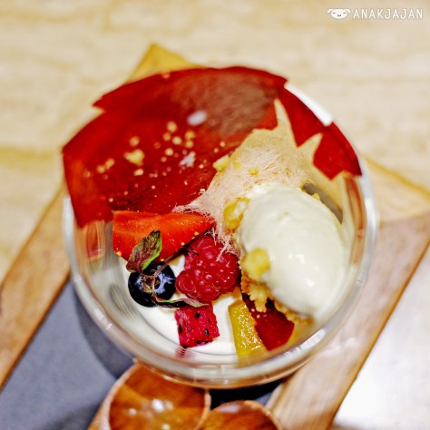 Honey Yoghurt Pannacotta IDR 65k