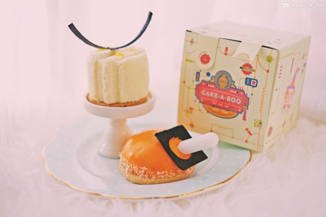 Hakuna Banana IDR 35k, Coco Cake IDR 30k