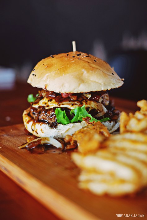 The Republican Monster IDR 76k