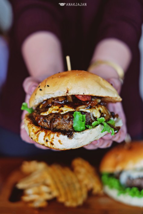 The Republican Monster IDR 76k