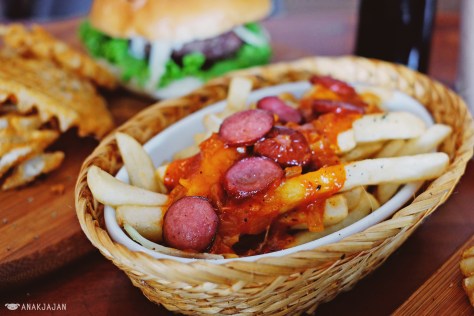 The Poutine Monster IDR 39k