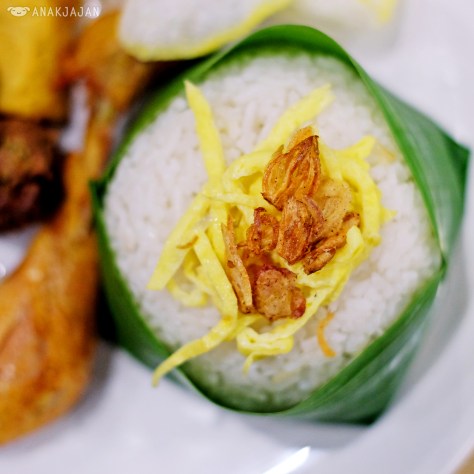 Nasi Uduk Komplit IDR 27.2k