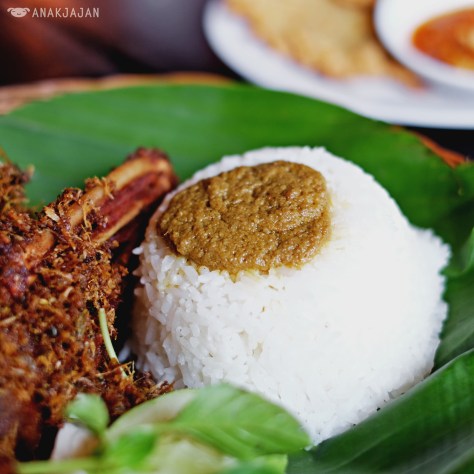 Nasi Putih IDR 4.5k