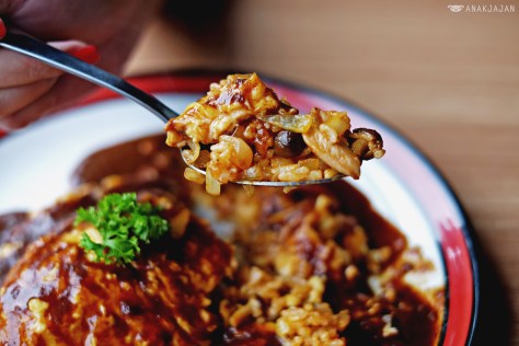 Omurice Demi Glaze IDR 68k