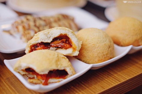 Baked Bun with BBQ Pork IDR 38.8k