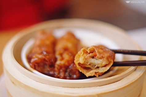 Beancurd Skin Roll with Pork & Shrimp IDR 33.8k
