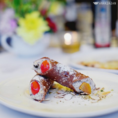 Cannoli Siciliani IDR 70k