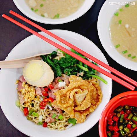 Mie Pansit Awai (YY Mie Pangsit)