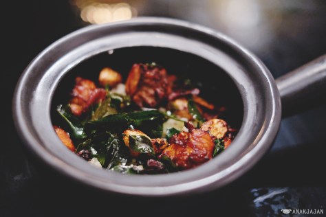 Claypot Rice, Chinese Sausage, Chicken Shiitake IDR 55k