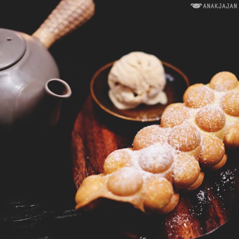 Egg Waffle with Salted Caramel Biscuit Ice Cream IDR 60k