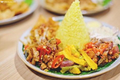 Nasi Kuning Entjiem IDR 30k