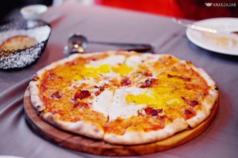 Pizza Bismark IDR 195k